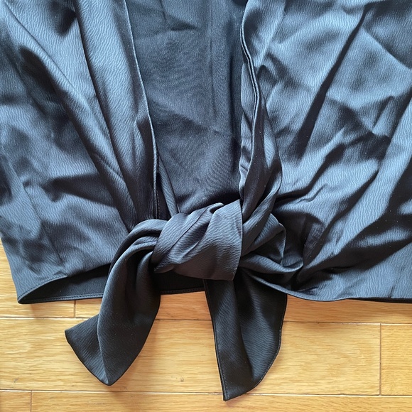 Brand New Women’s Wayf Satin and Feather Open Jacket Top - Picture 5 of 9